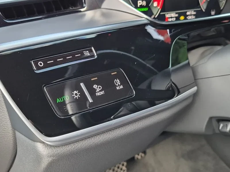 Audi A8 3.0 TDI Quattro, снимка 9 - Автомобили и джипове - 55098039
