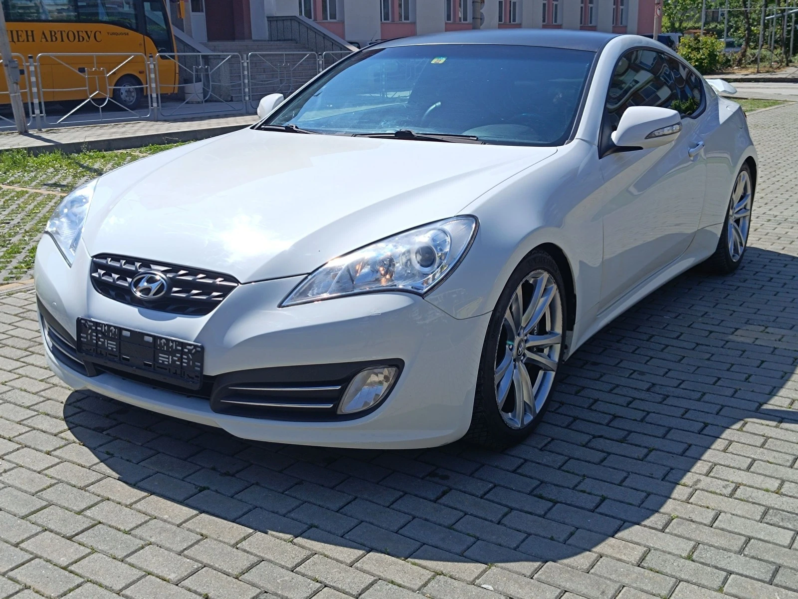 Hyundai Genesis 2.0t///213кс.///Swiss  - изображение 2