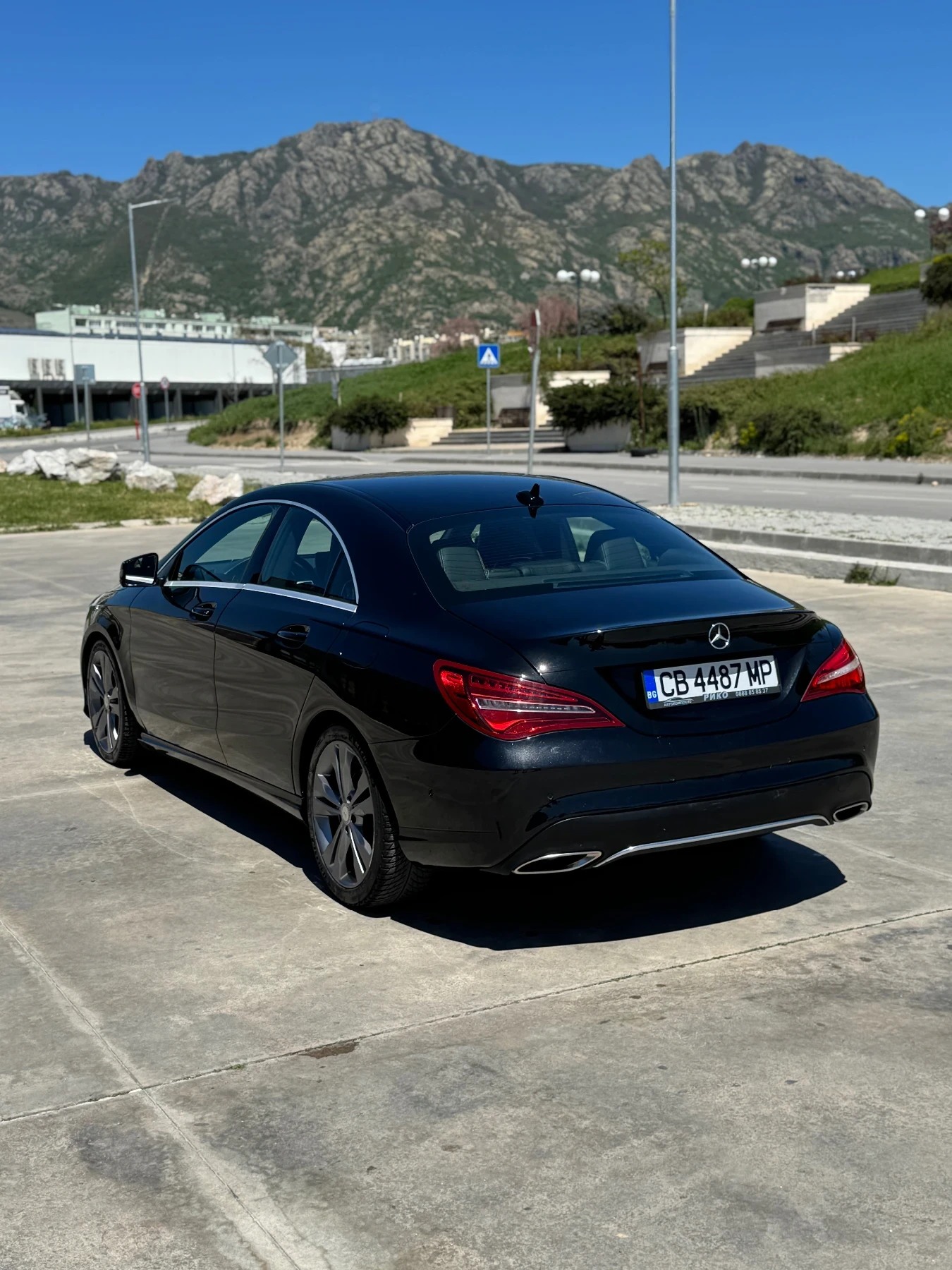 Mercedes-Benz CLA 180  - изображение 5