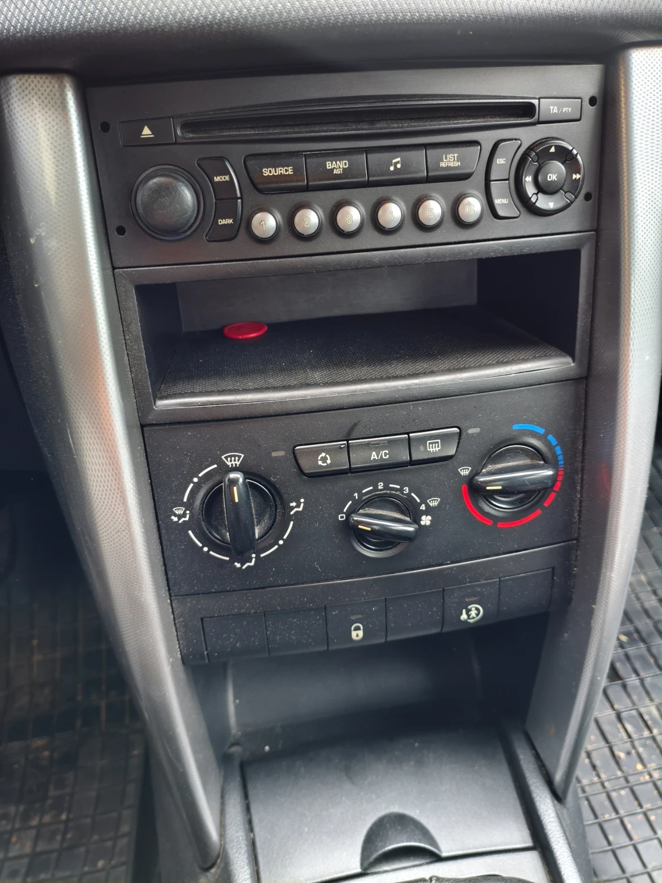 Peugeot 207  - изображение 6