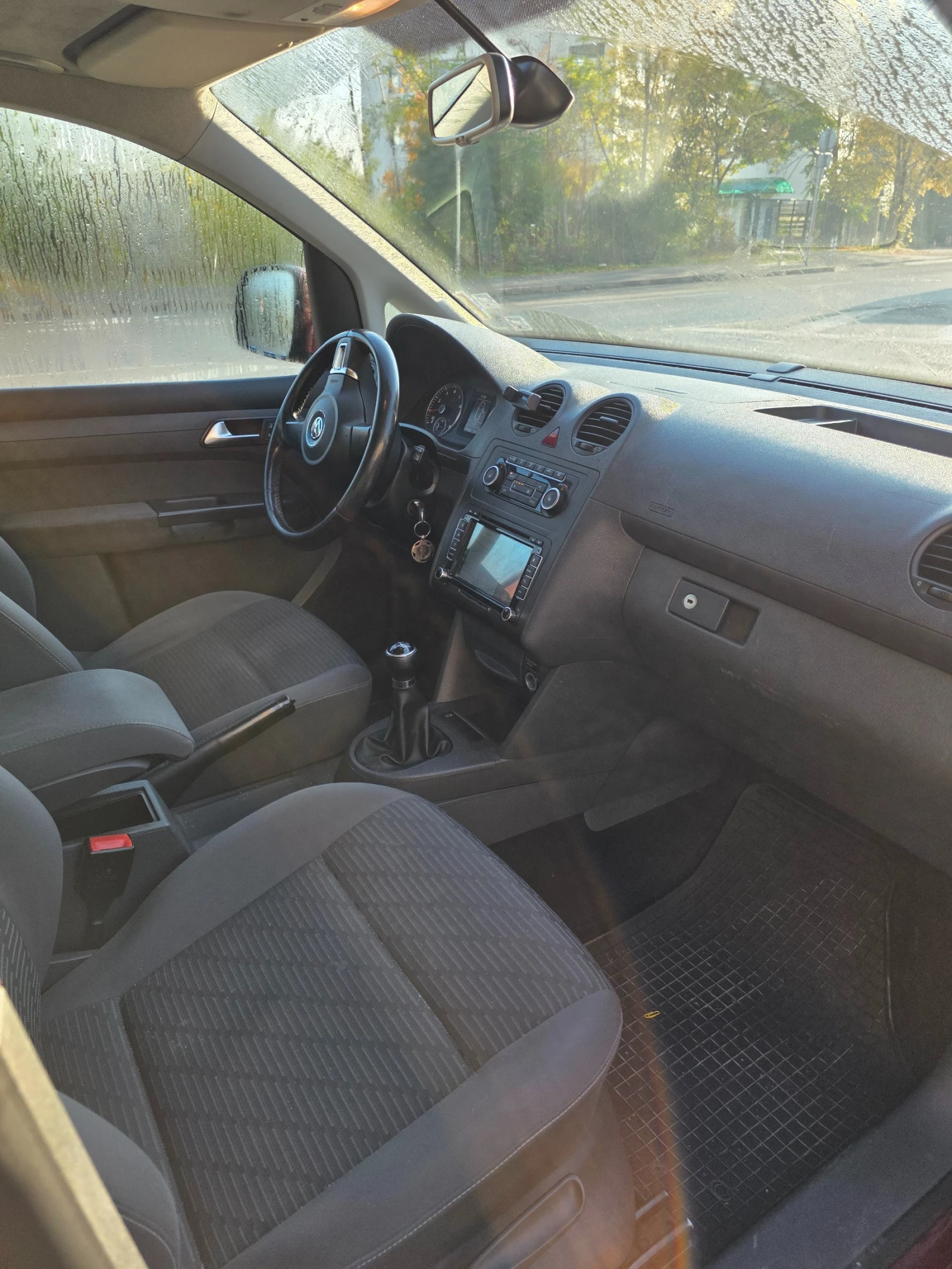 VW Caddy 2.0 EcoFuel (МЕТАН/БЕНЗИН) 109 к.с.   ФАБРИЧЕН! | Mobile.bg — изображение 9