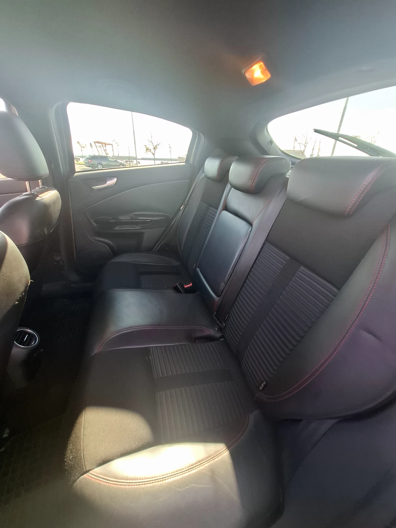 Alfa Romeo Giulietta 1.4T - изображение 9