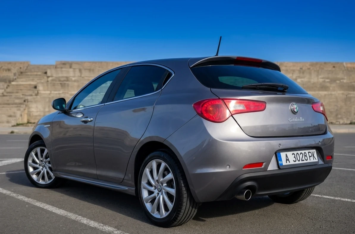 Alfa Romeo Giulietta 1.4T, снимка 3 - Автомобили и джипове - 54592293