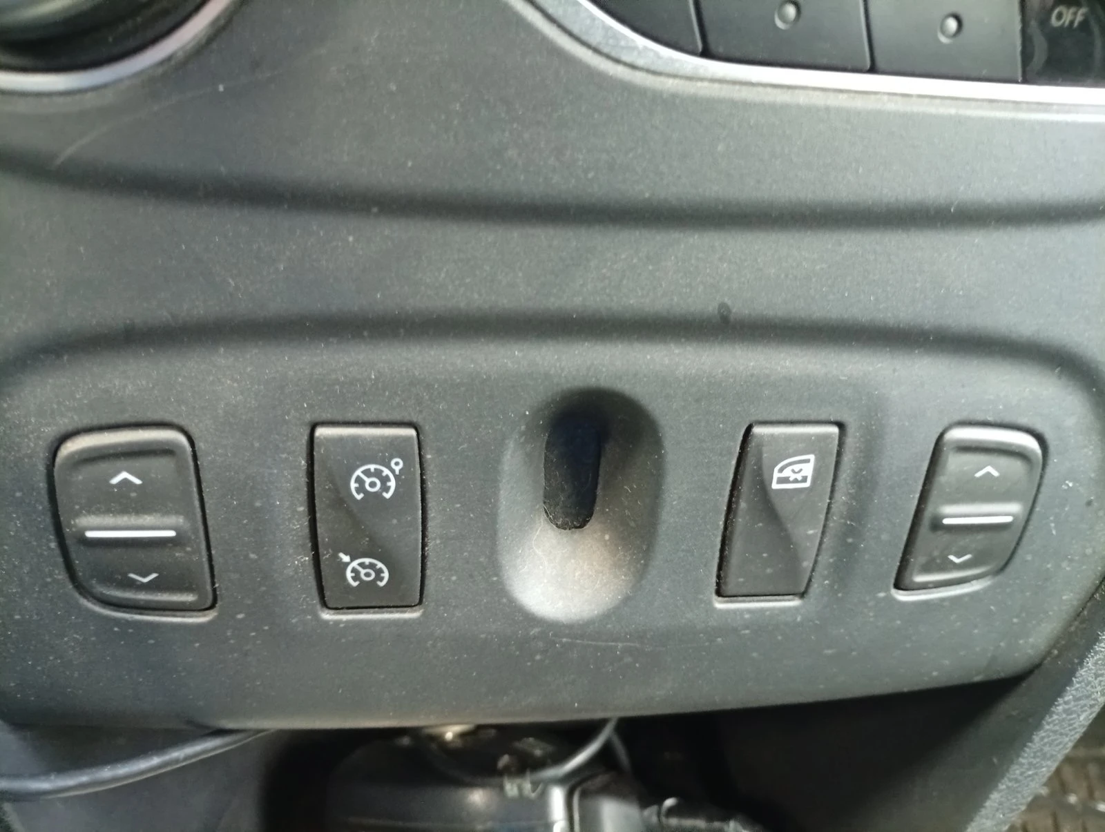 Dacia Logan 1.0 TCe | Mobile.bg   10