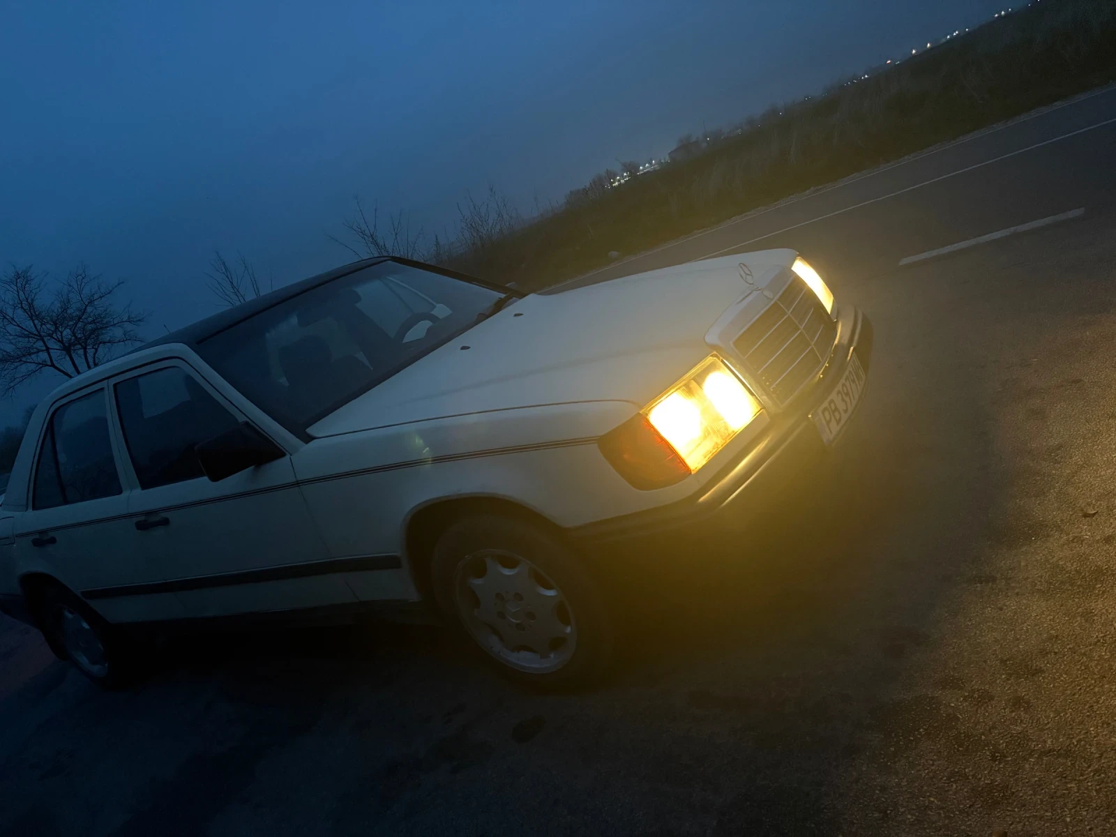Mercedes-Benz 124, снимка 8 - Автомобили и джипове - 53874325