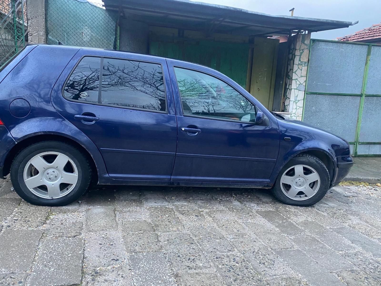 VW Golf 1.6 бензин/газ, снимка 2 - Автомобили и джипове - 53889767