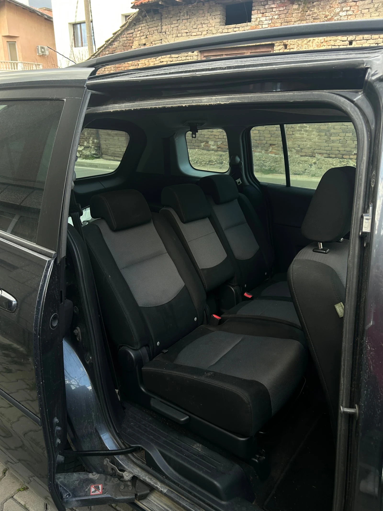 Mazda 5, снимка 14 - Автомобили и джипове - 54093764