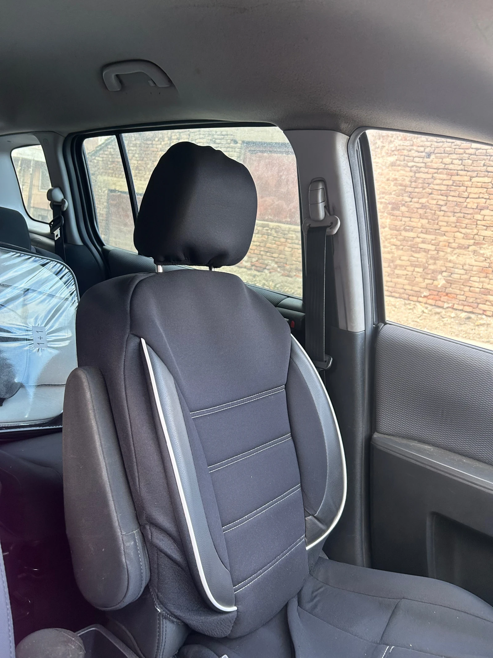 Mazda 5, снимка 12 - Автомобили и джипове - 54093764