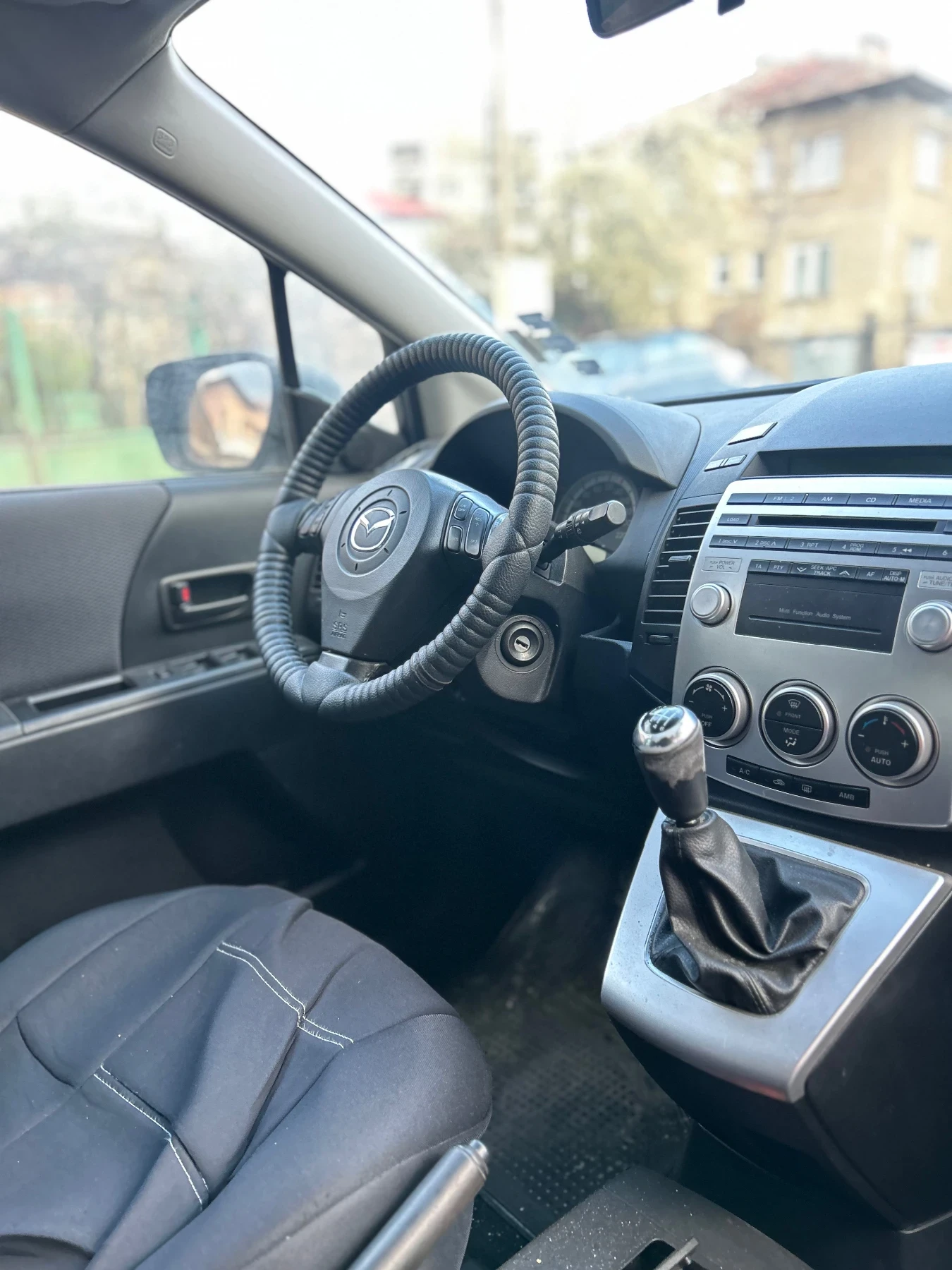 Mazda 5, снимка 17 - Автомобили и джипове - 54093764