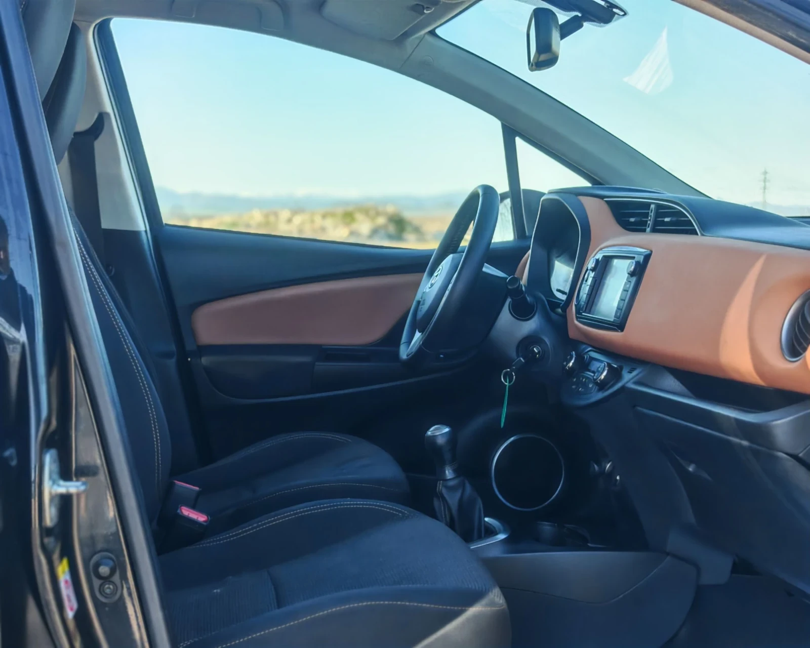 Toyota Yaris 1.0 ������! FACELIFT! LOUNGE! ��������  | Mobile.bg � ����������� 10