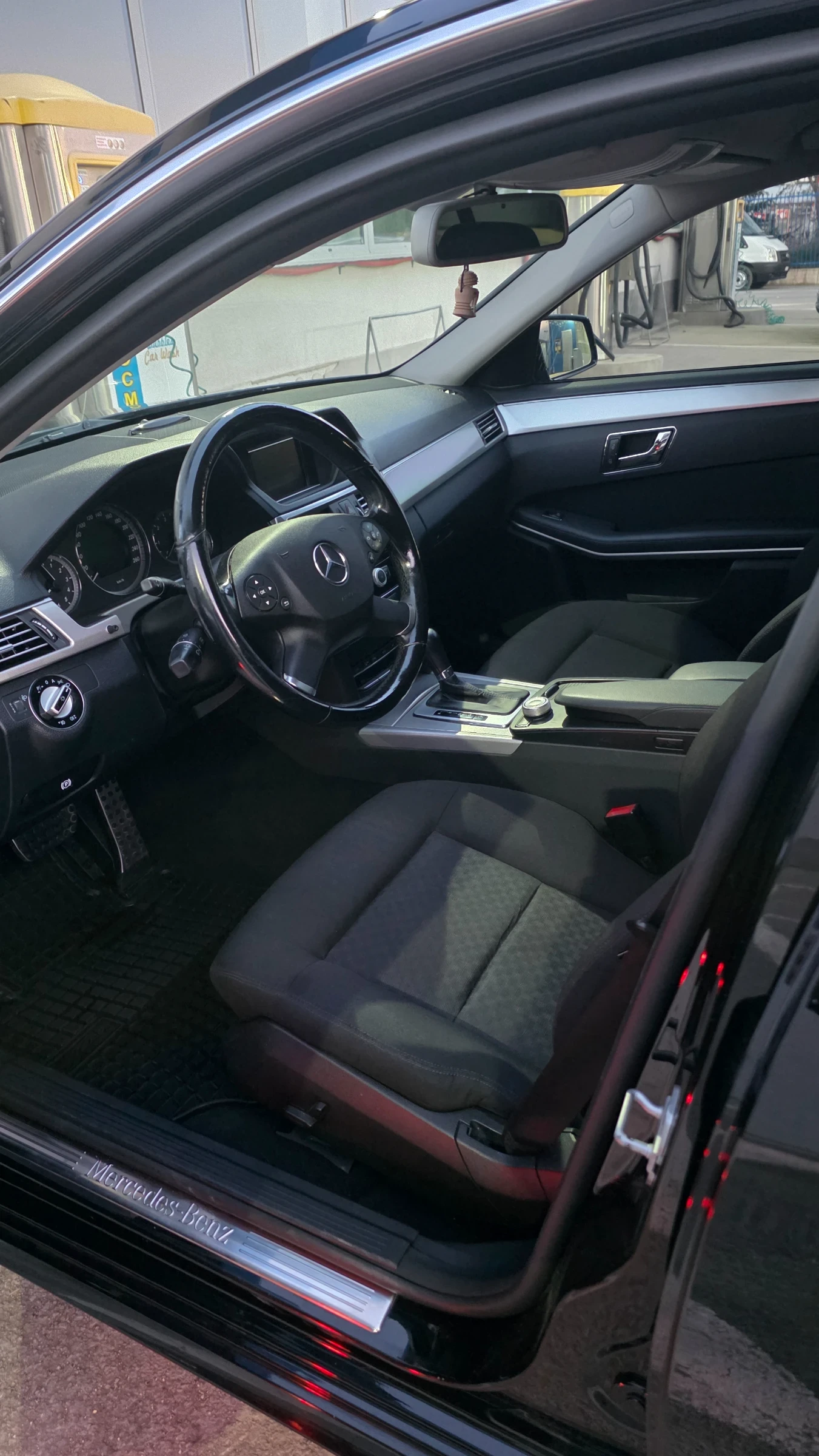 Mercedes-Benz E 250 CDI, снимка 8 - Автомобили и джипове - 54163454