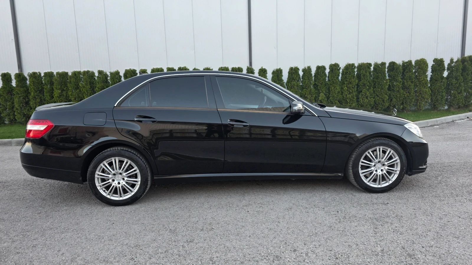 Mercedes-Benz E 250 CDI, снимка 4 - Автомобили и джипове - 54163454