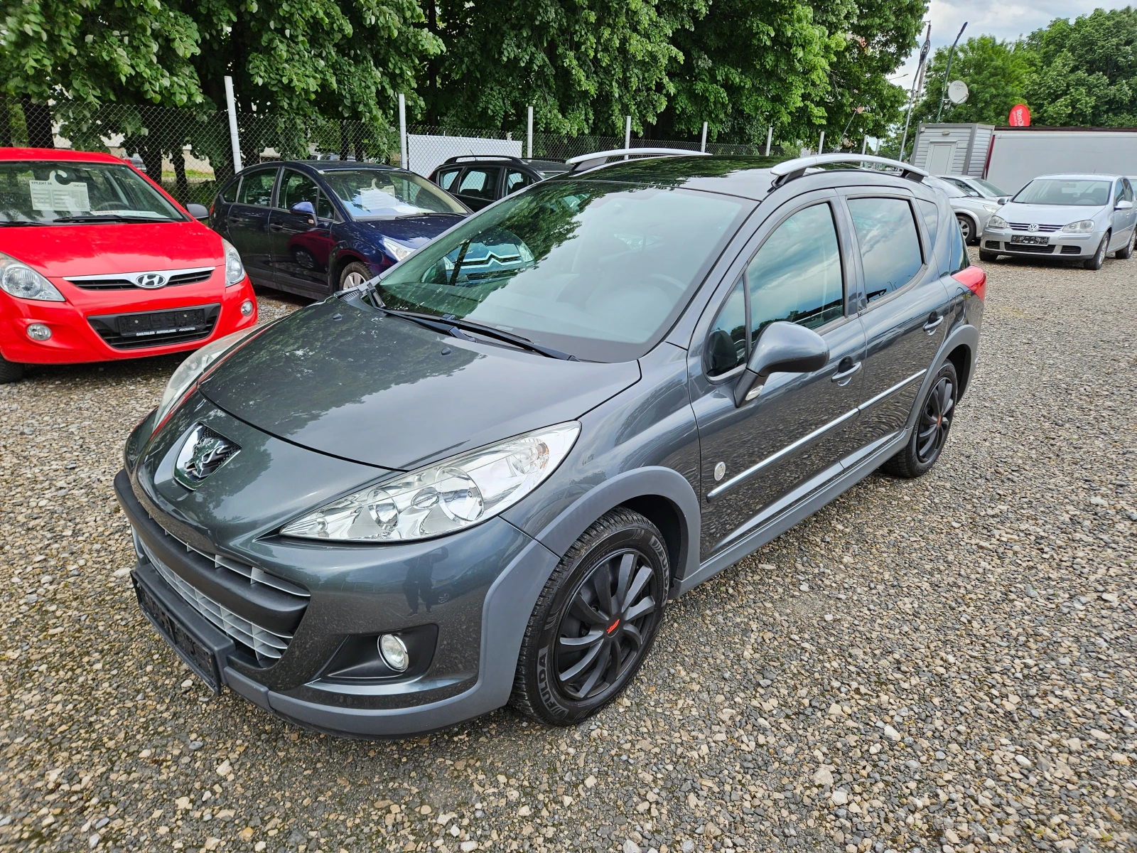 Peugeot 207 1.6HDI 95кс. Facelift, снимка 7 - Автомобили и джипове - 54525737