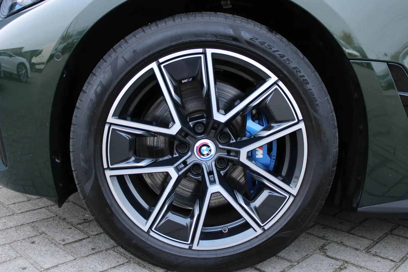 BMW i4 М50е, снимка 6 - Автомобили и джипове - 54824122