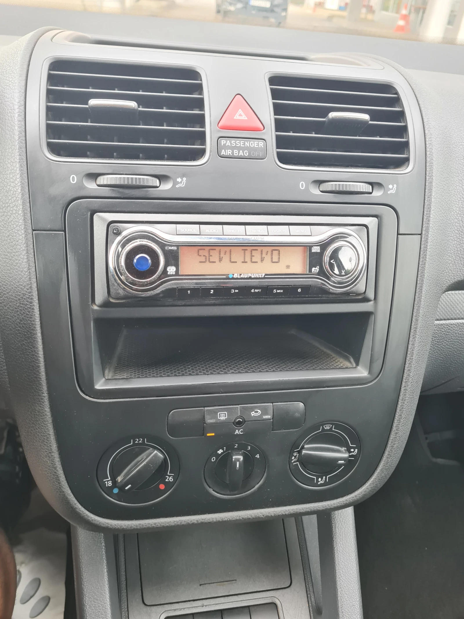 VW Golf 1.9 TDI  90к.с. 2006г. , снимка 7 - Автомобили и джипове - 54848463