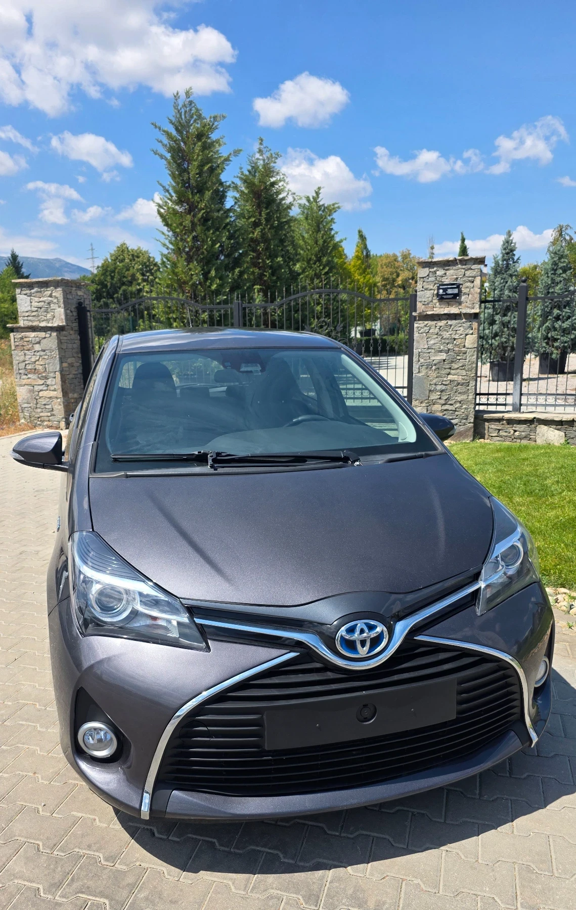 Toyota Yaris 1.5 Hybrid 