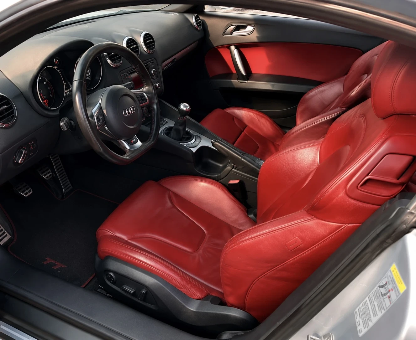 Audi Tt 2.0 Turbo 200коня, снимка 3 - Автомобили и джипове - 55839989