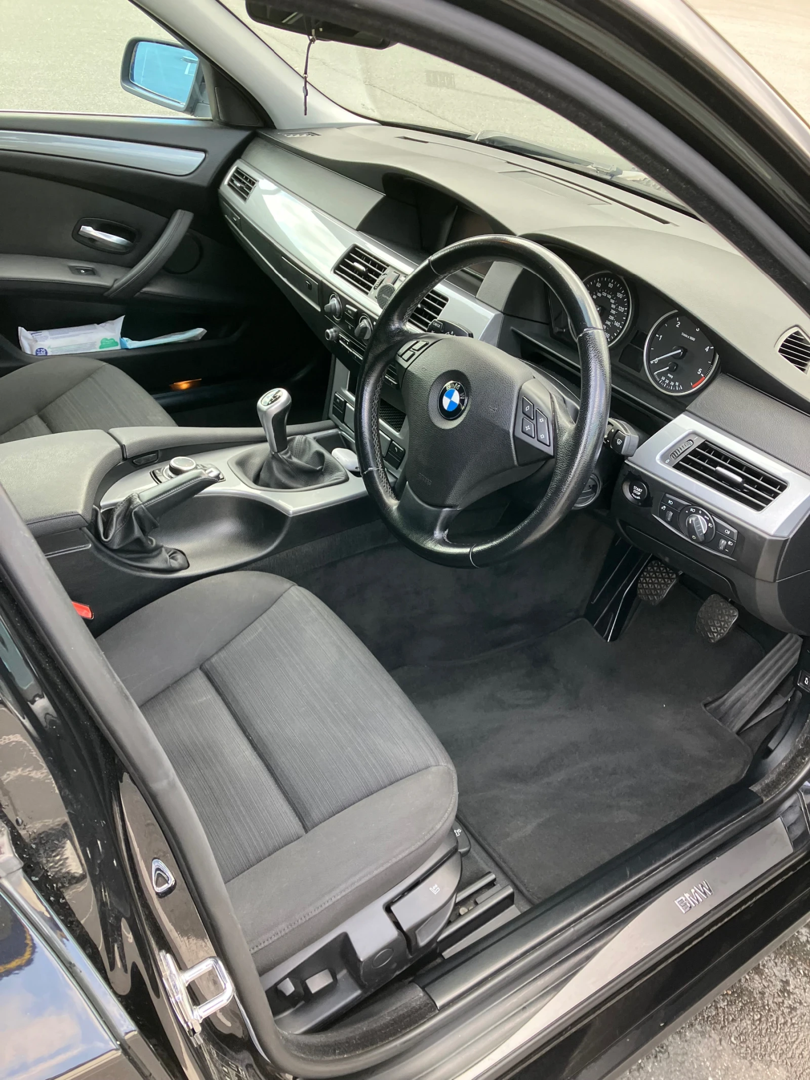 BMW 520 520d n47, снимка 8 - Автомобили и джипове - 55990006