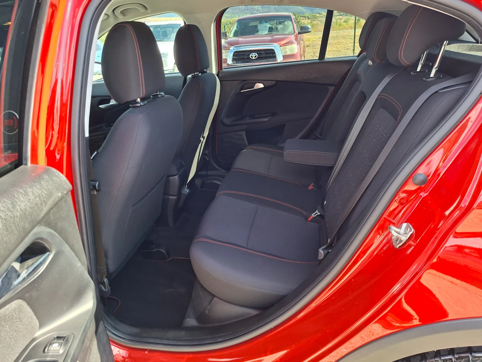 Fiat Tipo 1, 5 i CROSS HIBRID, снимка 11 - Автомобили и джипове - 56259492
