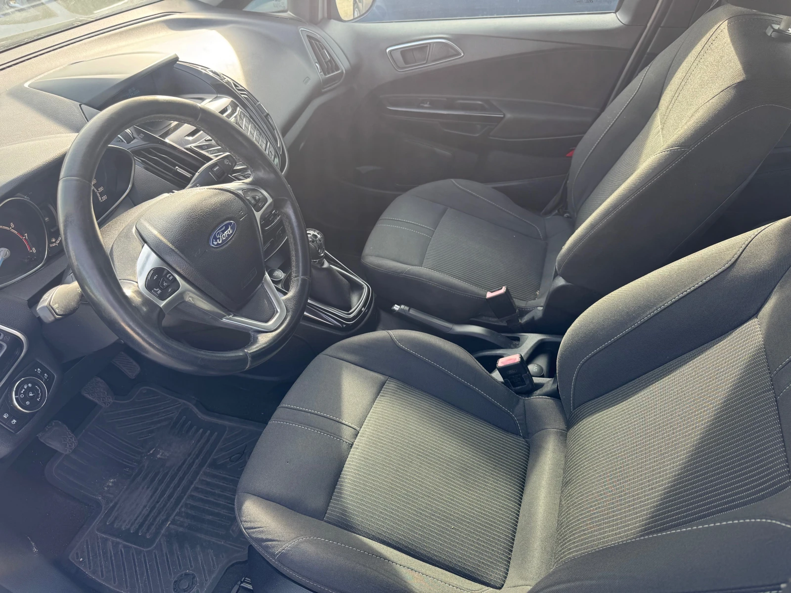 Ford B-Max 1.0i | Mobile.bg � ����������� 4