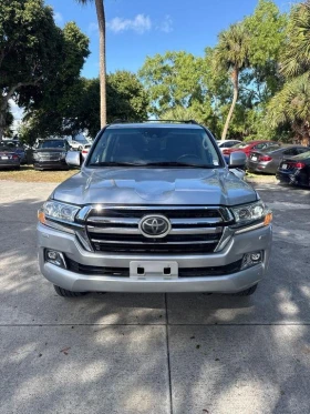 Toyota Land cruiser 5.7 V8 * * ЧЕРЕН САЛОН * * FACE * * CARFAX * *  - 49999 € / 97789.54 лв. - 16679376 2