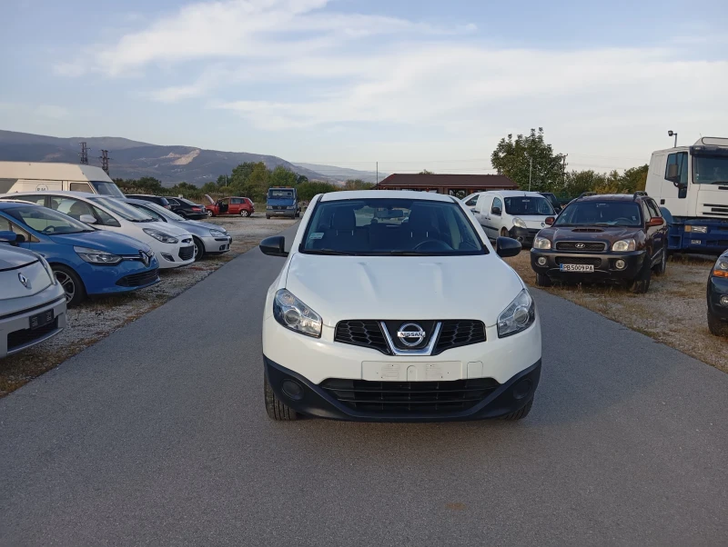 Nissan Qashqai 1.6 Газ -бензин, снимка 8 - Автомобили и джипове - 47469550