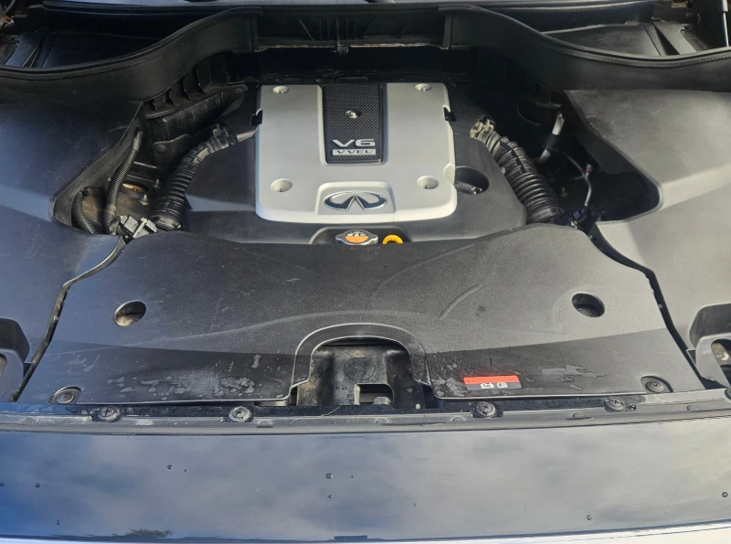 Infiniti QX70 3, 7 AWD-SPORT Швейцария, снимка 17 - Автомобили и джипове - 52122483