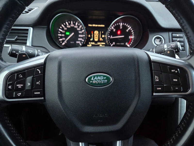 Land Rover Discovery Sport 2.0 D  AWD * * PURE* * NAVI * * AVTOMATIK* * * , снимка 7 - Автомобили и джипове - 52576966