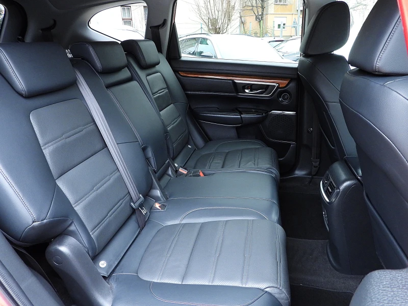 Honda Cr-v 1.5ШВЕЙЦАРИЯ-ДИСТРОНИК/7места/КОЖА/LANE ASSIST/4x4, снимка 15 - Автомобили и джипове - 53447943