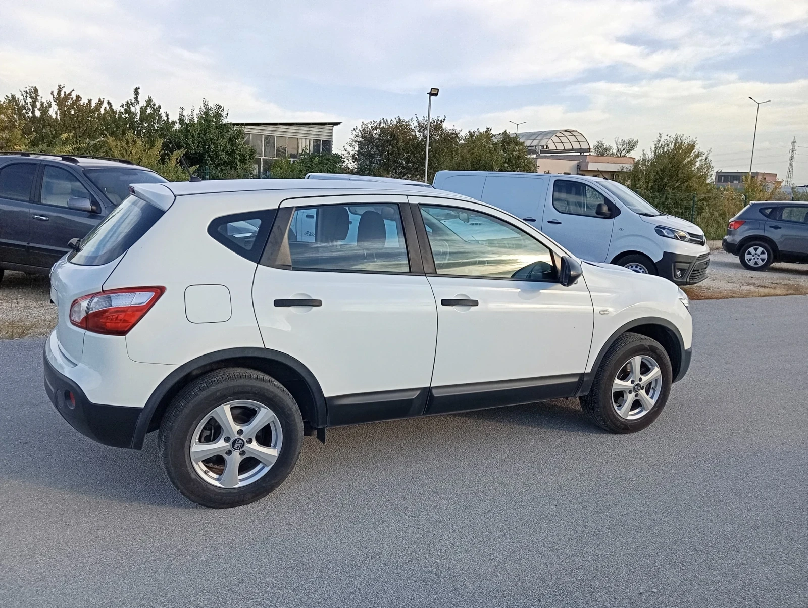 Nissan Qashqai 1.6 Газ -бензин - изображение 6