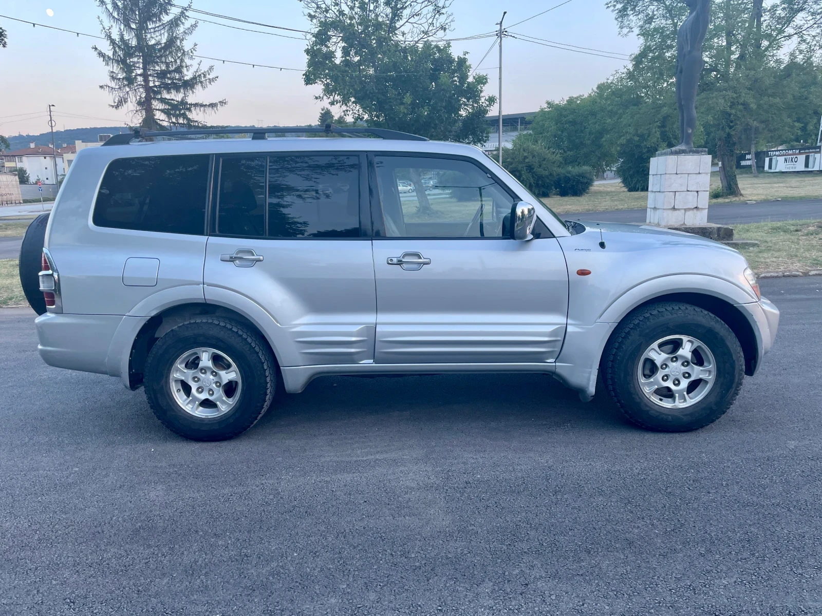 Mitsubishi Pajero 3.2 DI-D 7 МЕСТА - изображение 4