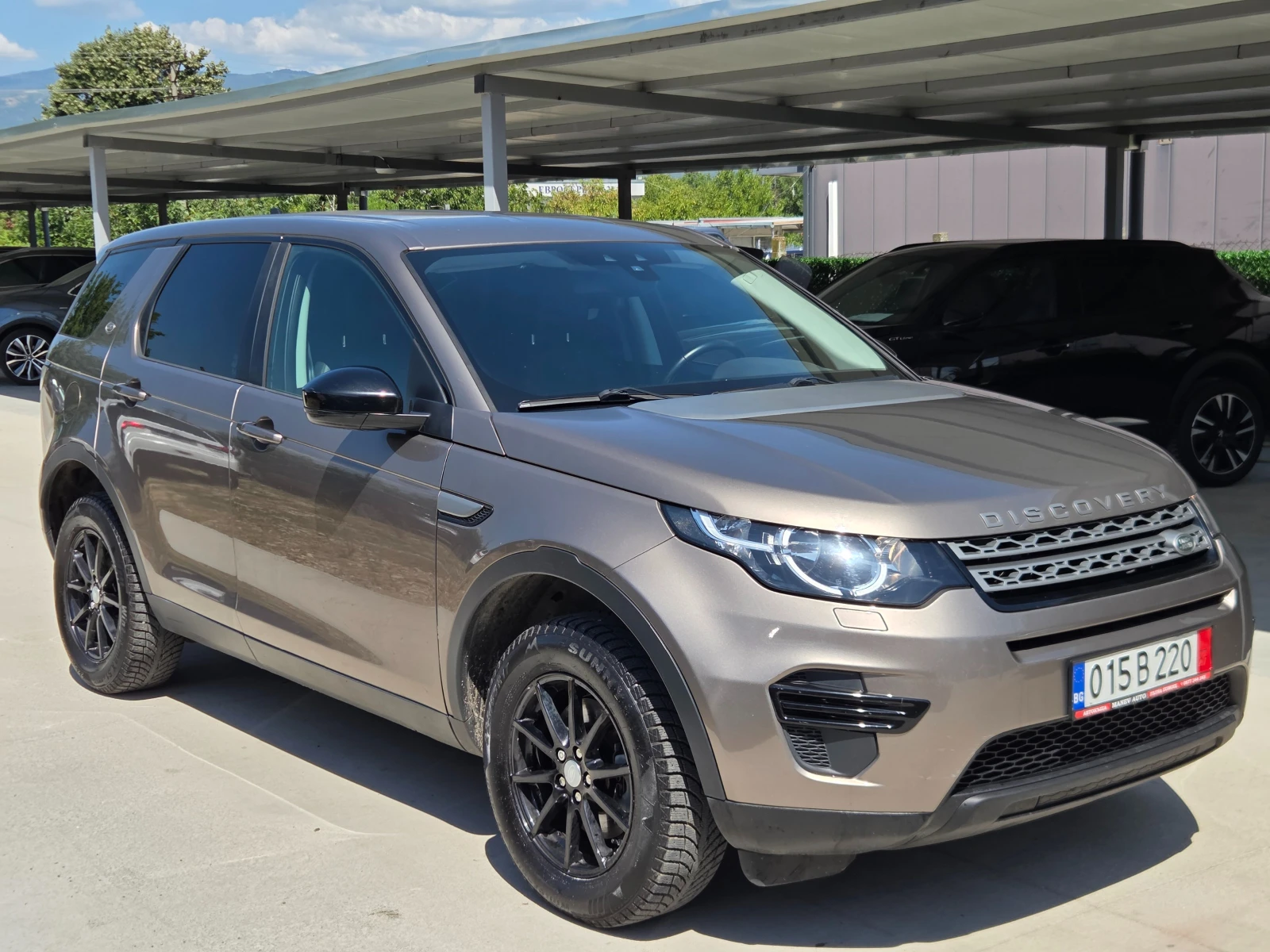 Land Rover Discovery Sport 2.0 D  AWD * * PURE* * NAVI * * AVTOMATIK* * * 