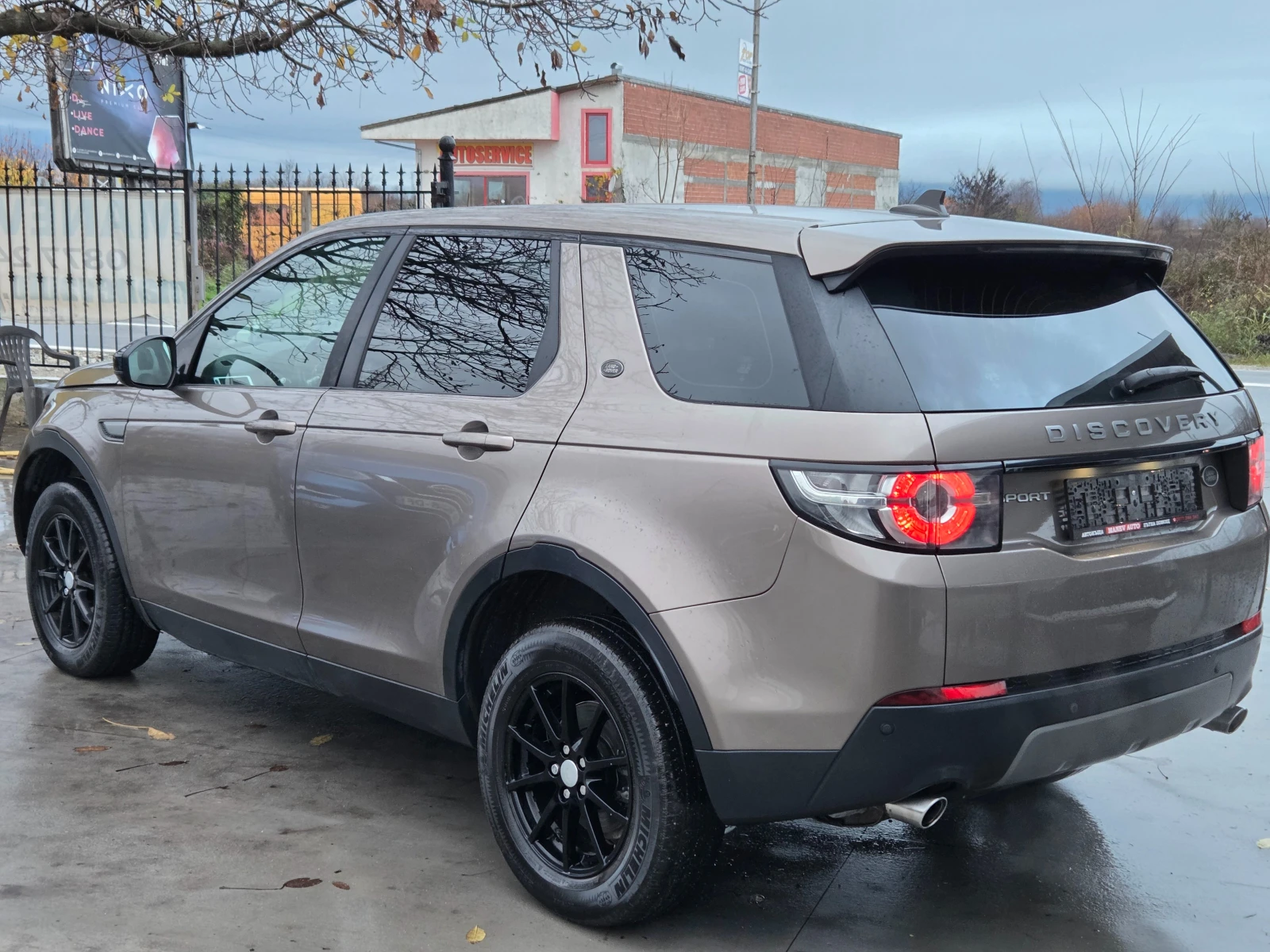 Land Rover Discovery Sport 2.0 D  AWD * * PURE* * NAVI * * AVTOMATIK* * *  - изображение 6