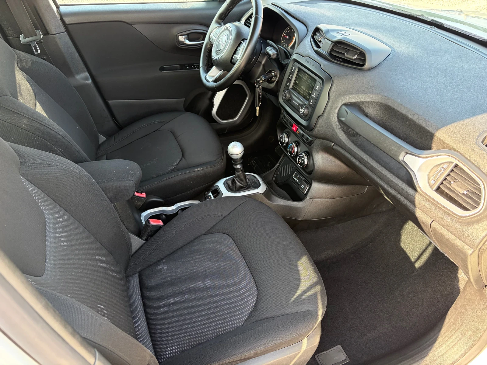 Jeep Renegade 1.6mjt-120k.c. LIMITED, 2wd | Mobile.bg � ����������� 12