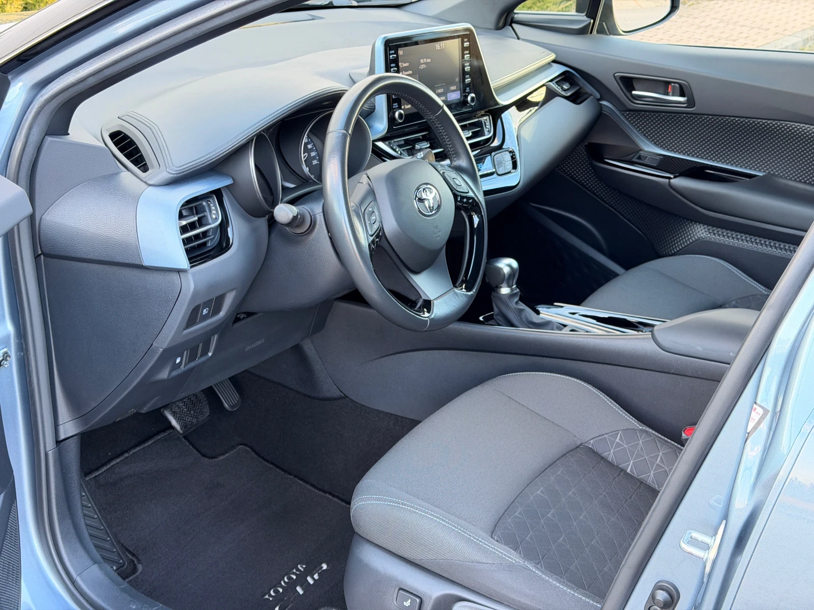 Toyota C-HR 2.0HAYBRID-Facelift-KEYLESS-�������-������-77�.��! | Mobile.bg � ����������� 11