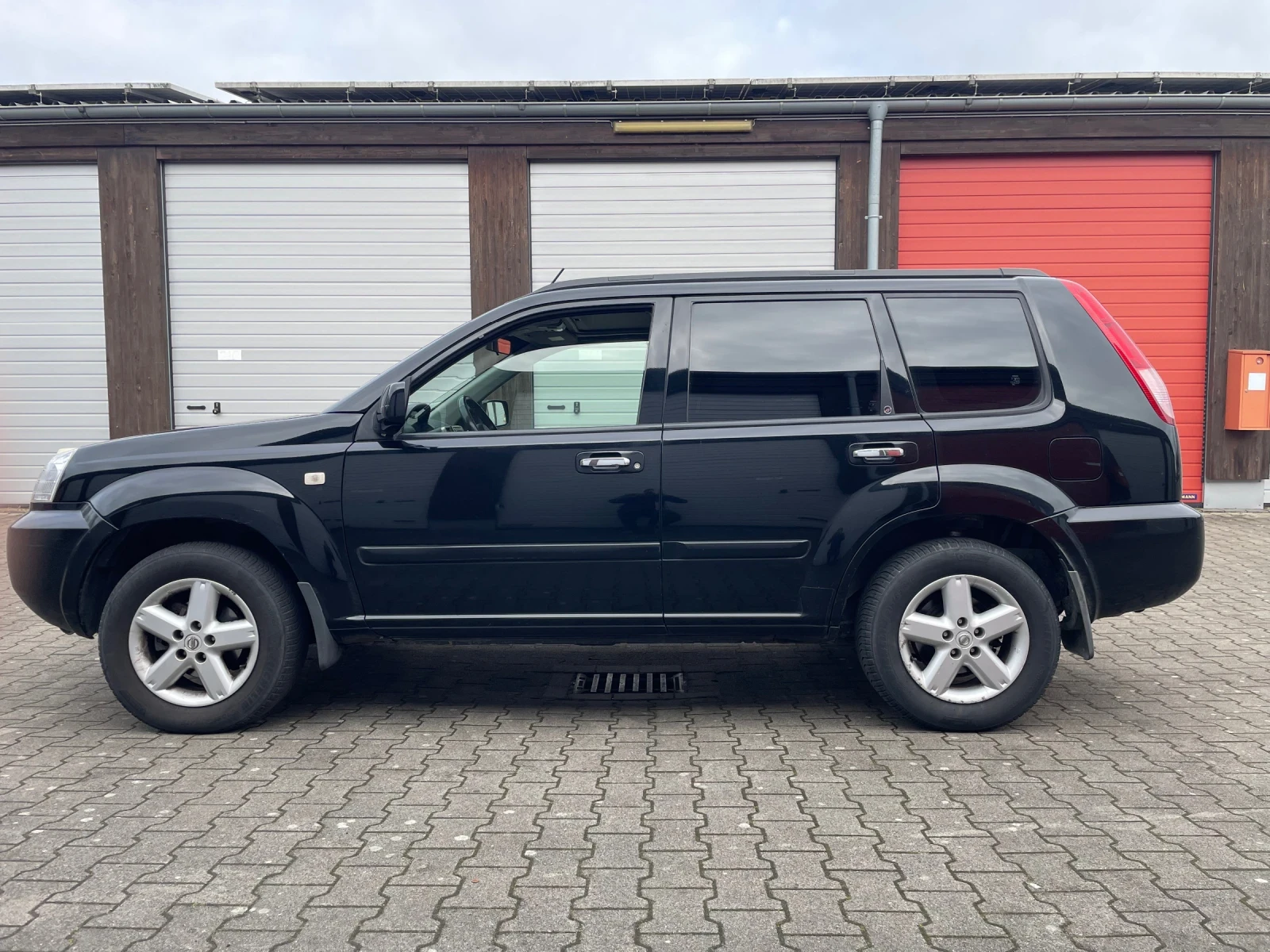 Nissan X-trail Nissan X-Trail, 2005, Benziner 2, 5 l, Allrad Пано, снимка 4 - Автомобили и джипове - 53786392