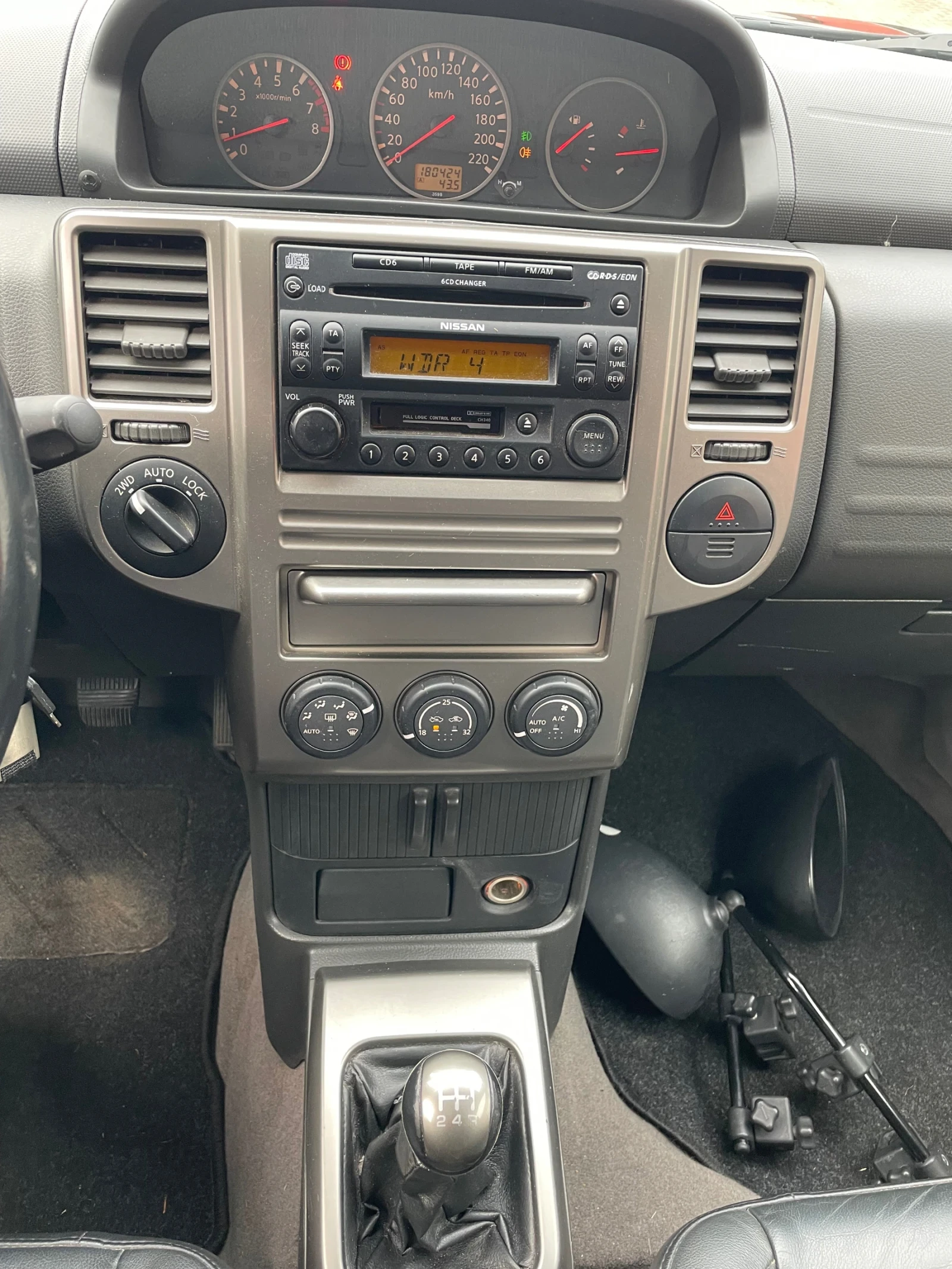 Nissan X-trail Nissan X-Trail, 2005, Benziner 2, 5 l, Allrad Пано, снимка 12 - Автомобили и джипове - 53786392