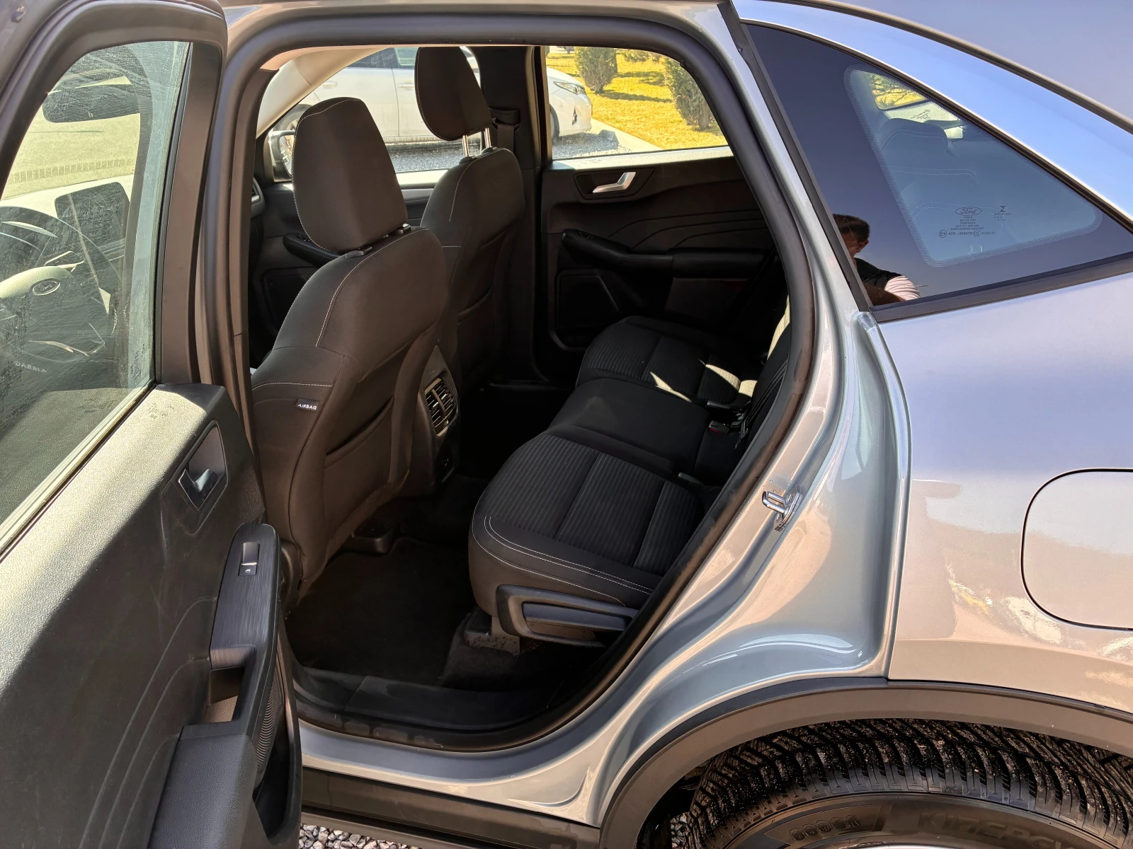 Ford Kuga 2.5 190 Хибрид Aвтомат TITANIUM, снимка 16 - Автомобили и джипове - 54044023