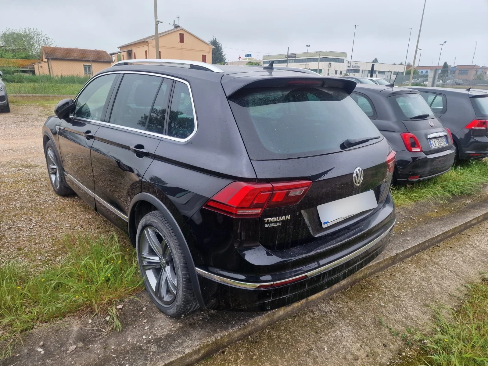 VW Tiguan 1.6 TDI SCR Sport BlueMotion, снимка 6 - Автомобили и джипове - 54227236