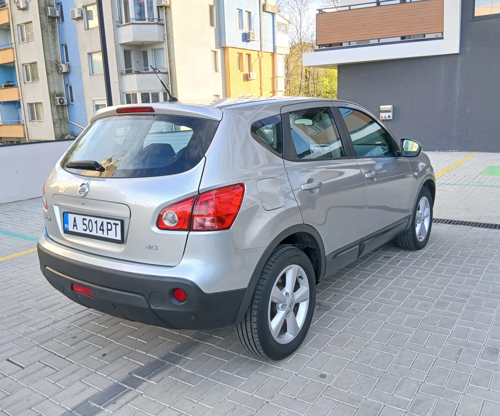 Nissan Qashqai AVTOMAT, снимка 4 - Автомобили и джипове - 54358492