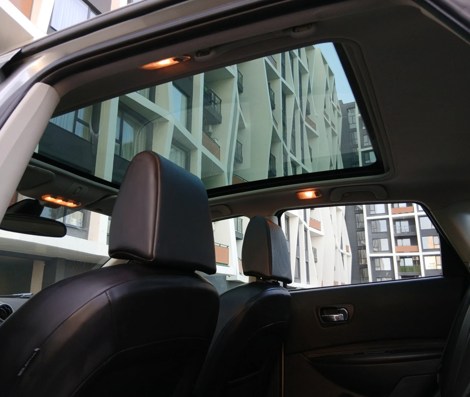 Nissan Qashqai AVTOMAT, снимка 10 - Автомобили и джипове - 54358492