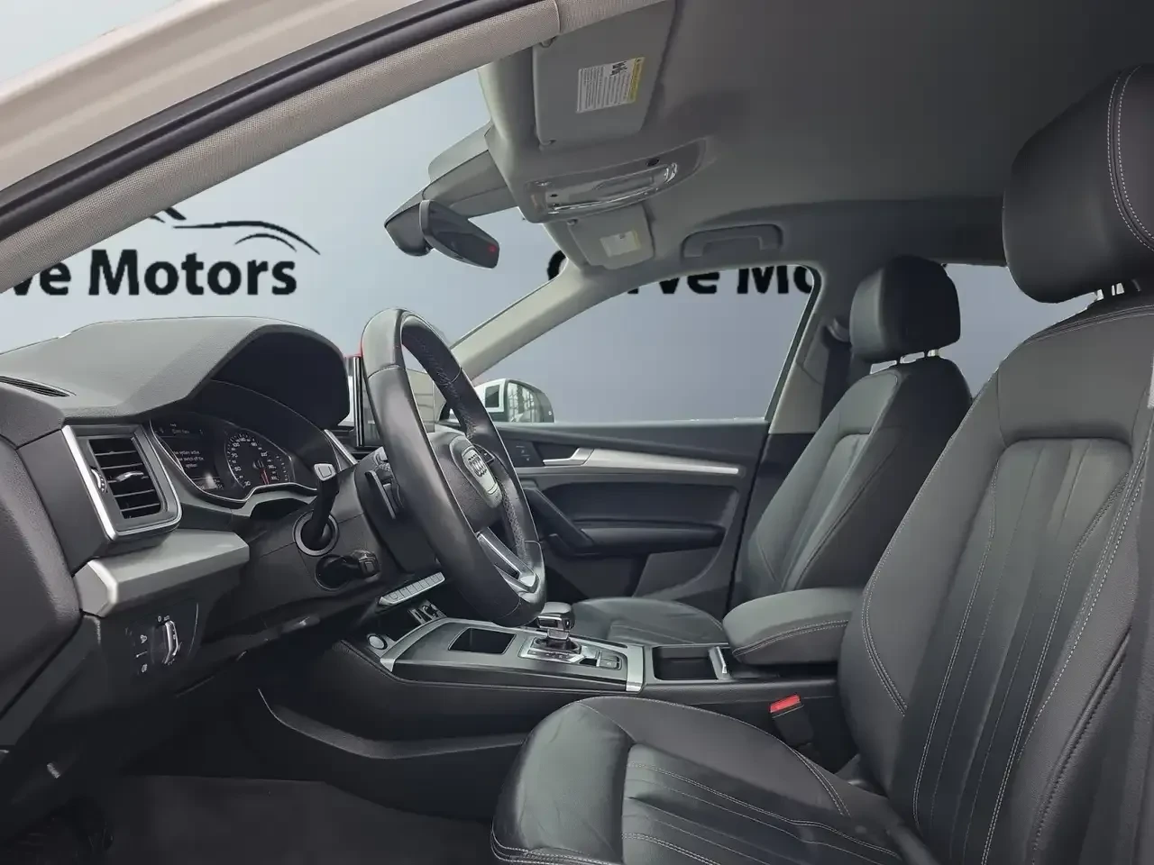 Audi Q5 2.0 TFSI QUATTRO CAM LED FACELIFT CARPLAY PREMIUM, снимка 17 - Автомобили и джипове - 54415878