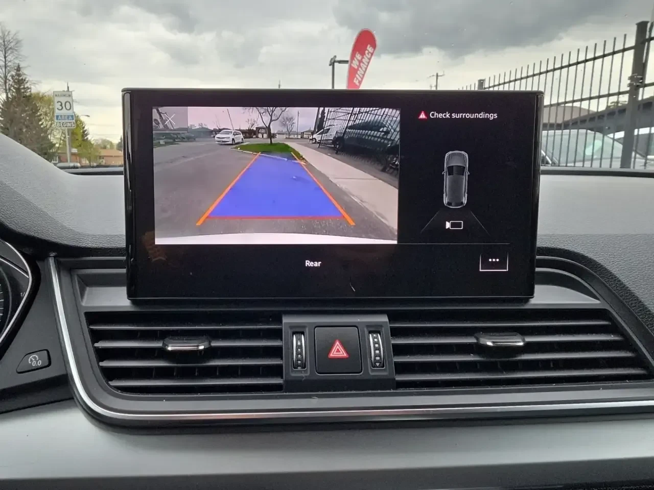 Audi Q5 2.0 TFSI QUATTRO CAM LED FACELIFT CARPLAY PREMIUM, снимка 13 - Автомобили и джипове - 54415878