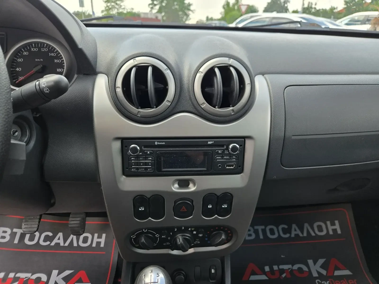 Dacia Duster 1.6i-105кс= ФАБРИЧНА ГАЗ= КЛИМАТИК= EURO 5B, снимка 16 - Автомобили и джипове - 54891841