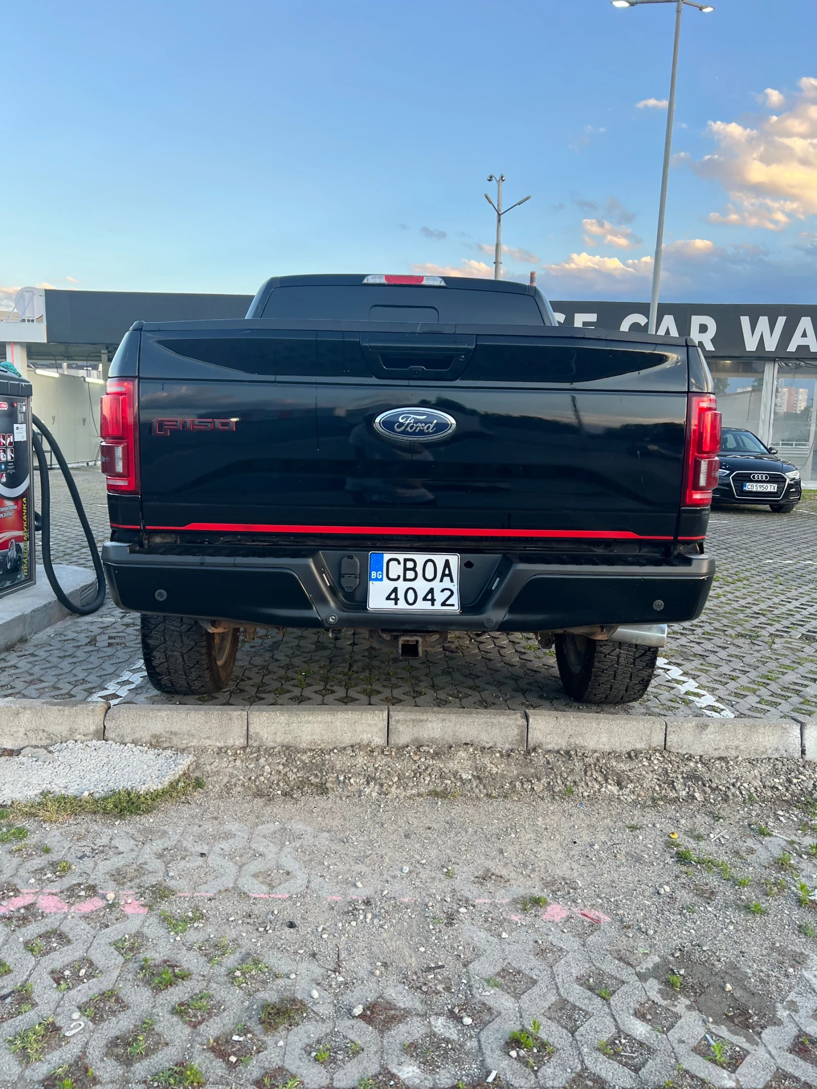 Ford F150 Lariat, снимка 7 - Автомобили и джипове - 54931538
