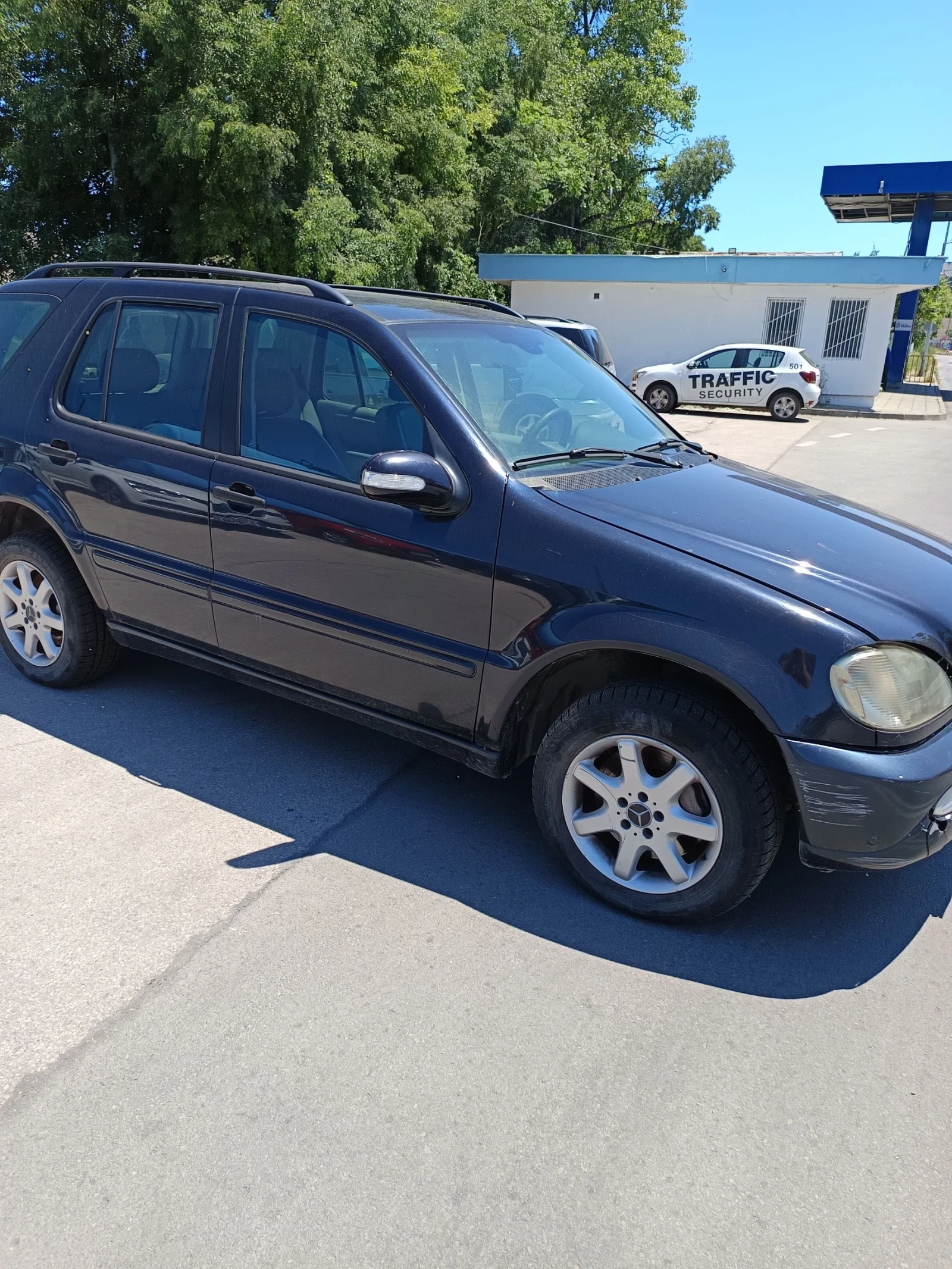 Mercedes-Benz ML 270, снимка 3 - Автомобили и джипове - 54985917