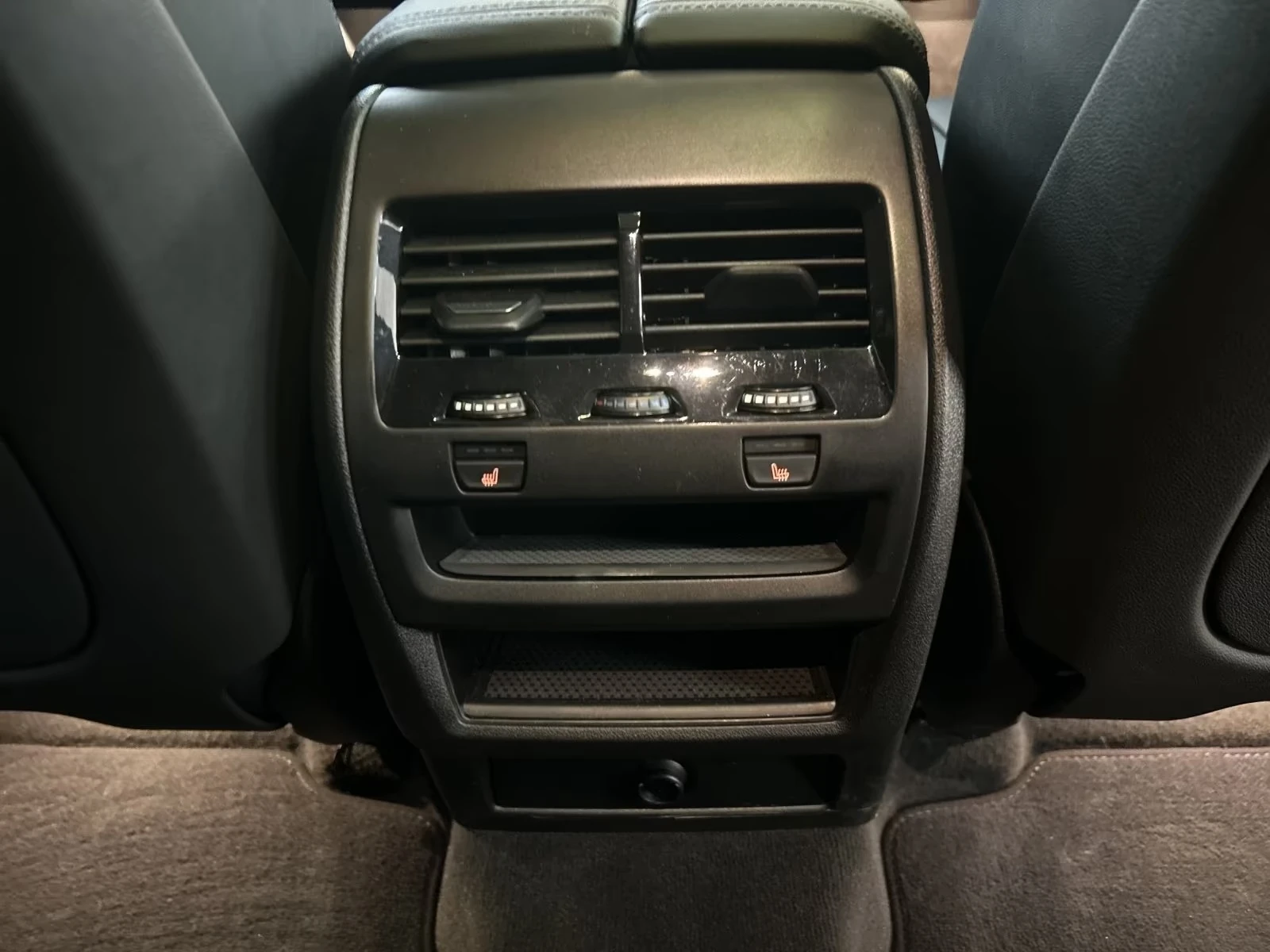 BMW X6 xDrive40d/M Sport/360/Harman Kardon/PANO/, снимка 15 - Автомобили и джипове - 55440673