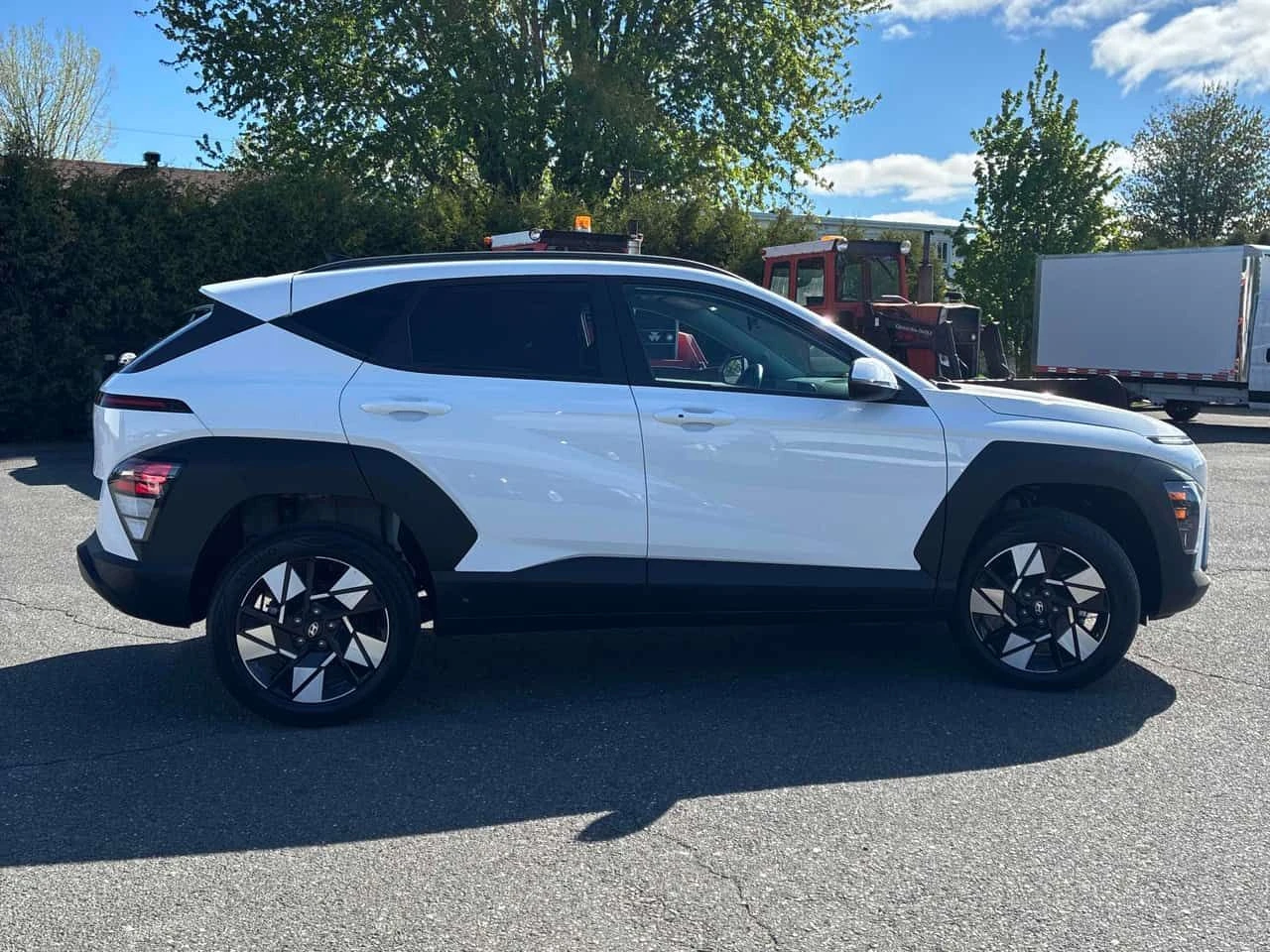 Hyundai Kona * Preferred * CARFAX * ОПЦИЯ ЗА ФИНАНСИРАНЕ, снимка 3 - Автомобили и джипове - 55615466