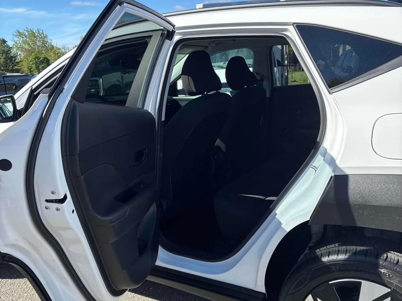 Hyundai Kona * Preferred * CARFAX * ОПЦИЯ ЗА ФИНАНСИРАНЕ, снимка 13 - Автомобили и джипове - 55615466