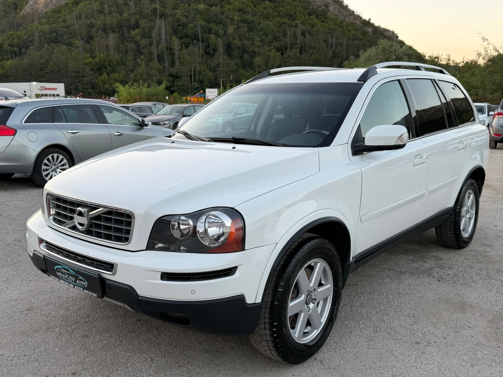 Volvo Xc90 2.4D AVTOMAT/4X4//7МЕСТАКОЖА, снимка 7 - Автомобили и джипове - 55753938